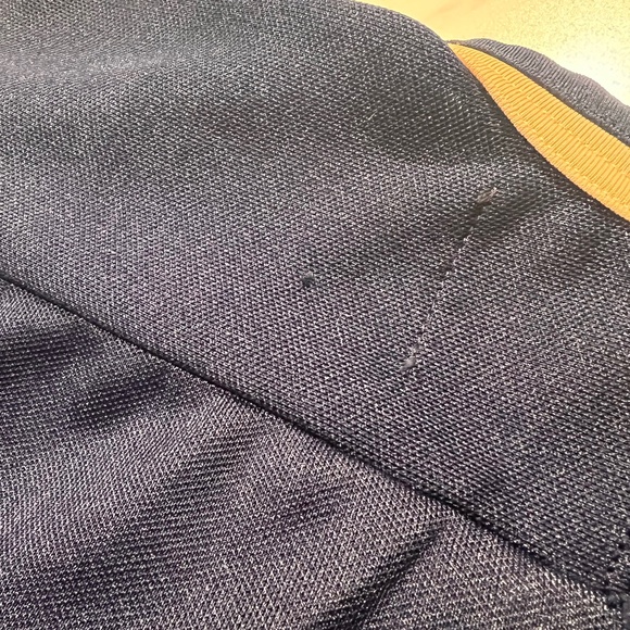 Kids SP Victoria Salmon Kings ECHL Canada Hockey Jersey S/M - Picture 4 of 8